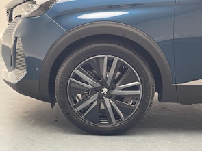 Vehicle image PEUGEOT 3008 1.6 Plug-in Hybrid4 GT