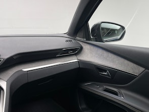 Vehicle image PEUGEOT 3008 1.6 Plug-in Hybrid4 GT