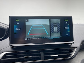 Vehicle image PEUGEOT 3008 1.6 Plug-in Hybrid4 GT