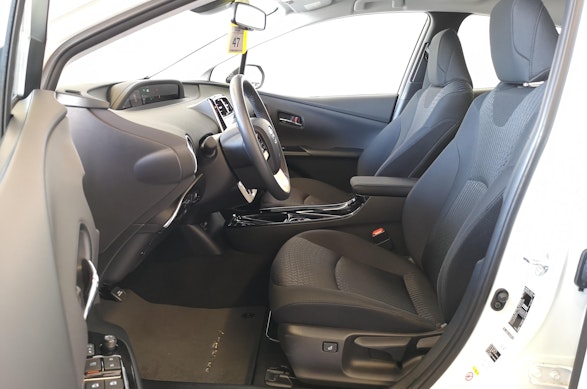 Toyota Prius 1.8 VVTi HSD Plug-In Premium 4