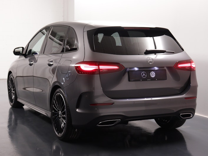 Vehicle image MERCEDES-BENZ B 200