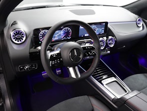 Vehicle image MERCEDES-BENZ B 200 AMG Line