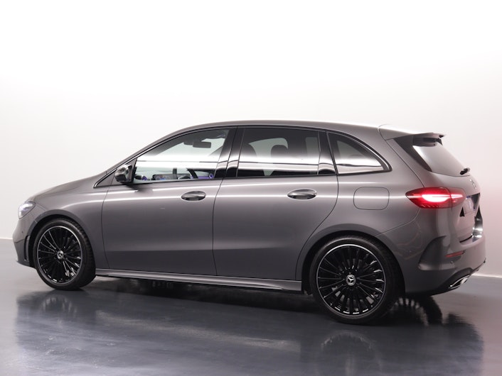 Vehicle image MERCEDES-BENZ B 200