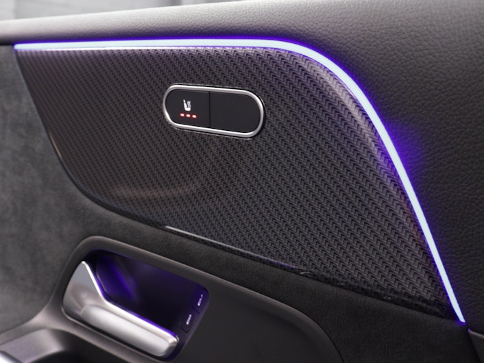 Vehicle image MERCEDES-BENZ B 200