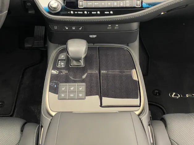 Lexus LS 500h Excellence AWD