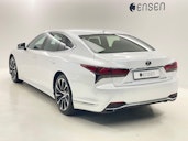 Vehicle image 4 Vehicle image 4