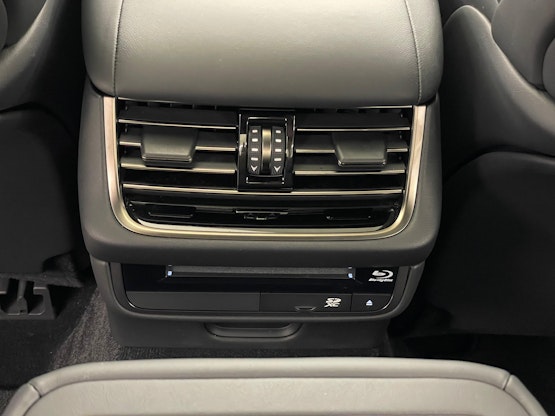 Vehicle image 14 Vehicle image 14