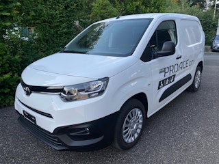 Vehicle image TOYOTA PROACE CITY