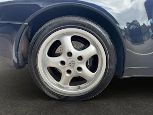 Porsche 911 (Typ 993) Carrera Cabriolet
