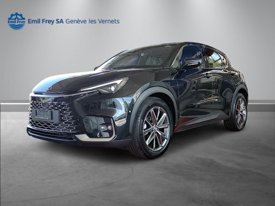 First vehicle image