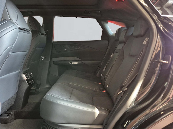 Vehicle image LEXUS RX