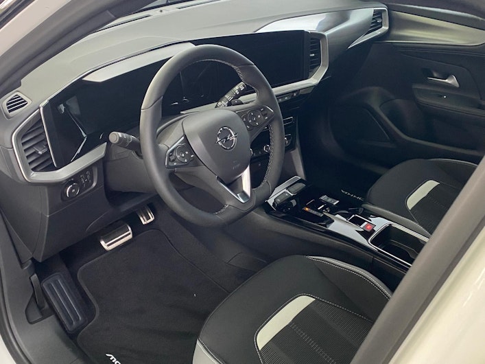 Vehicle image OPEL MOKKA