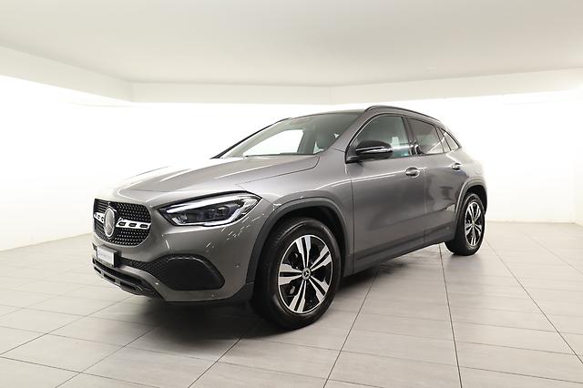 MERCEDES-BENZ GLA 250 Progressive 4matic: Jetzt Probefahrt buchen!