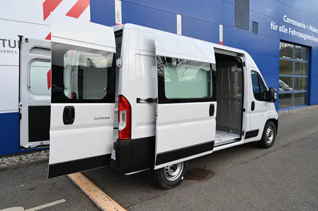 Citroën Jumper Kaw. 35 L2H2 2.2 BlueHDi 140 S/S - AUTOMAT