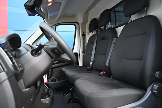 Citroën Jumper Kaw. 35 L2H2 2.2 BlueHDi 140 S/S - AUTOMAT