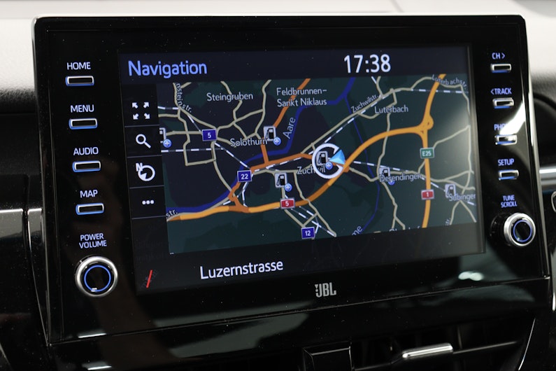 Vehicle image TOYOTA CAMRY