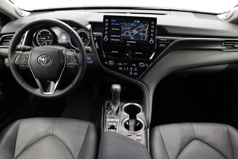 Vehicle image TOYOTA CAMRY