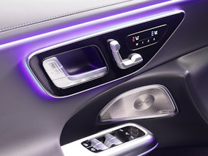 Vehicle image MERCEDES-BENZ E 220 d AMG Line 4matic