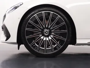 Mercedes-Benz E 220 d AMG Line 4matic