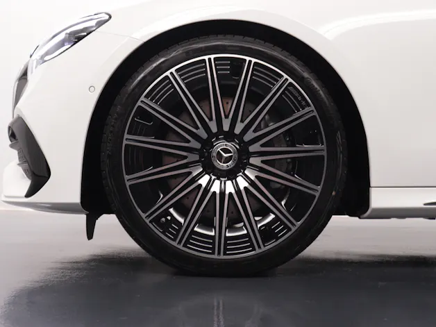 Mercedes-Benz E 220 d AMG Line 4matic