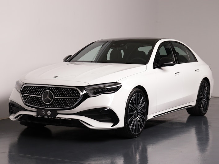 Vehicle image MERCEDES-BENZ E 220