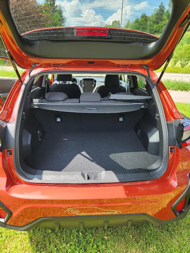 Subaru Crosstrek 2.0i e-Boxer Swiss Plus