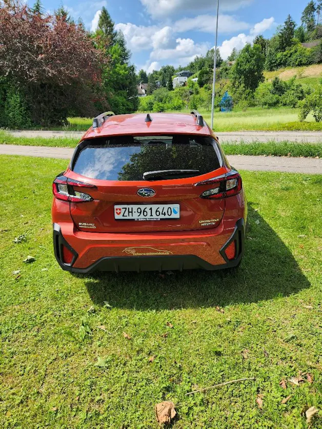 Subaru Crosstrek 2.0i e-Boxer Swiss Plus
