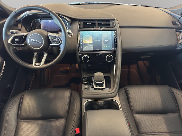 Vehicle image JAGUAR E-PACE