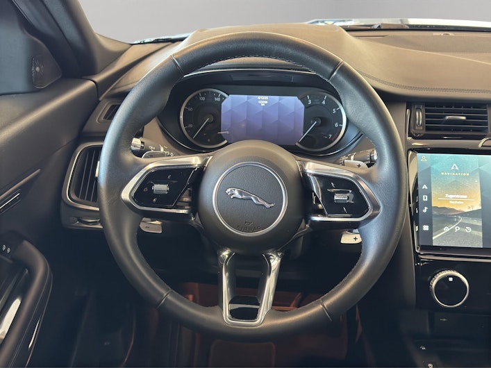 Vehicle image JAGUAR E-PACE