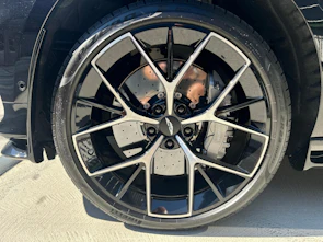 image du véhicule ASTON MARTIN DBX 707 4.0 V8 Bi-Turbo