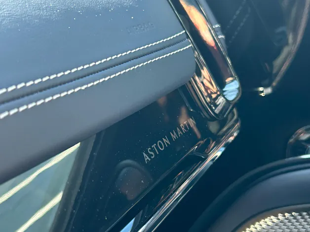 ASTON MARTIN DBX 707 4.0 V8 Bi-Turbo