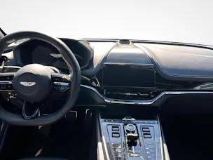 ASTON MARTIN DBX 707 4.0 V8 Bi-Turbo