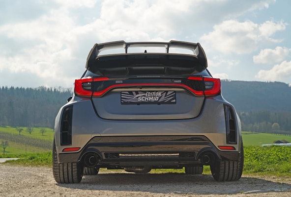 Vehicle image 16 Vehicle image 16