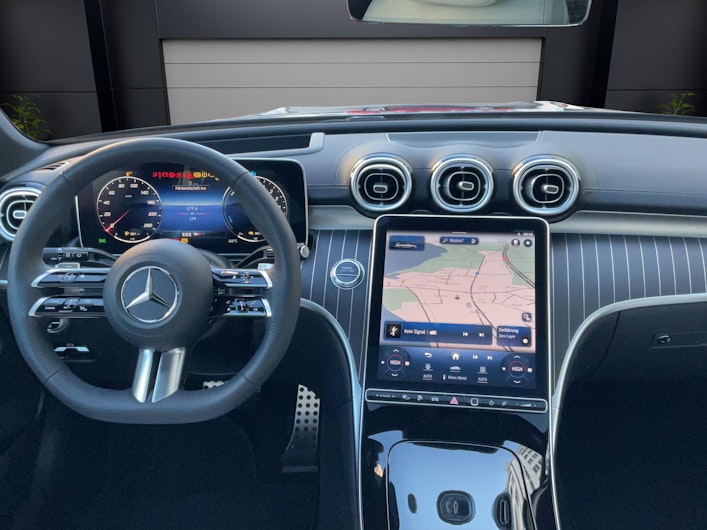 Vehicle image MERCEDES-BENZ C 300