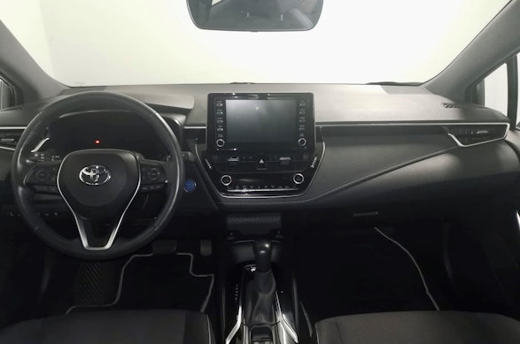 Toyota Corolla 1.8 HSD Comfort 8