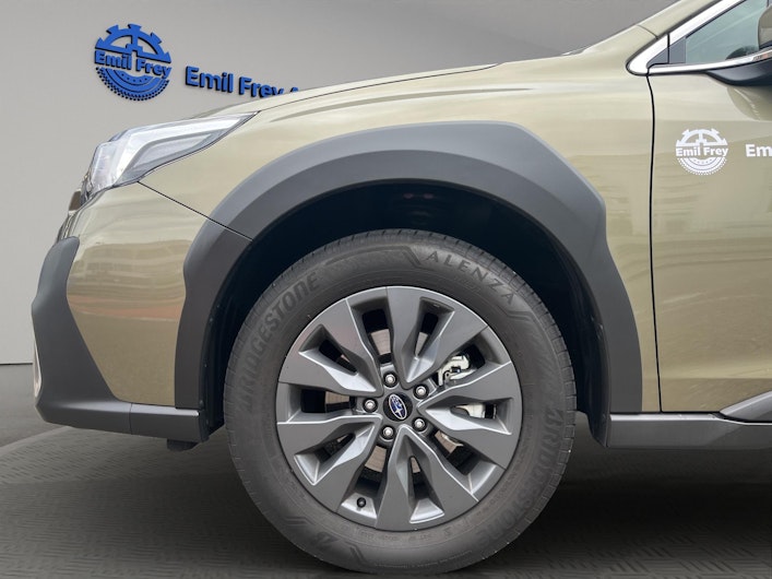 Vehicle image SUBARU OUTBACK