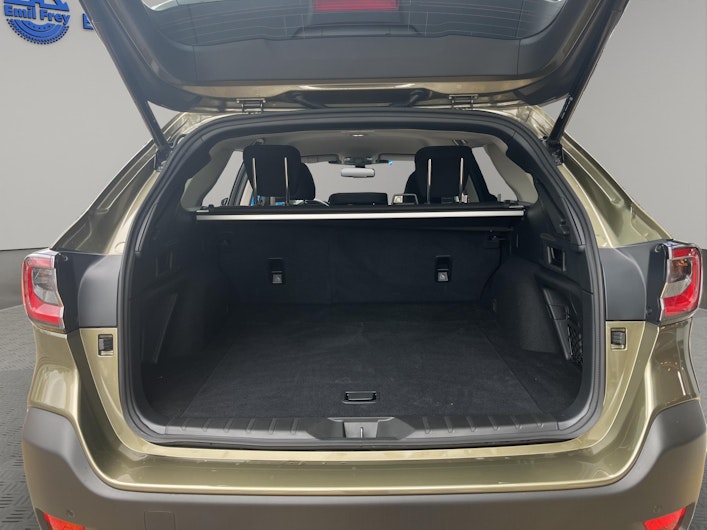 Vehicle image SUBARU OUTBACK