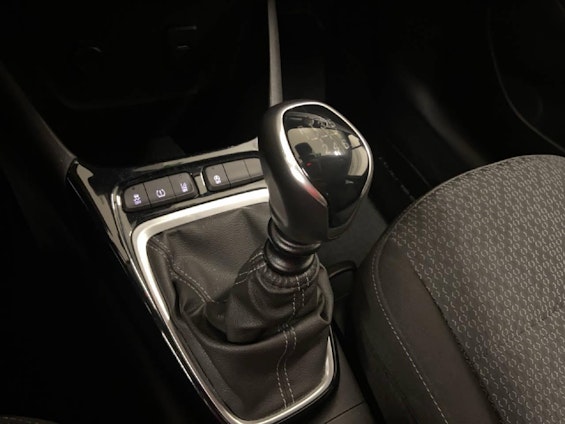 Vehicle image 8 Vehicle image 8