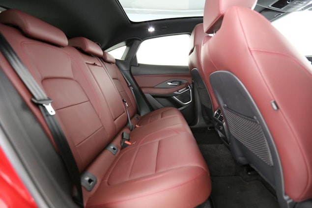 Vehicle image 9 Vehicle image 9