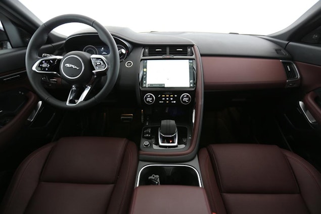 Vehicle image 4 Vehicle image 4