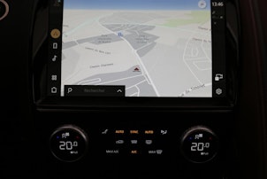 Vehicle image JAGUAR E-Pace 1.5 T 300e R-Dynamic SE AWD