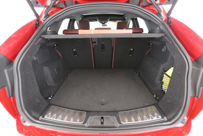 Vehicle image JAGUAR E-PACE