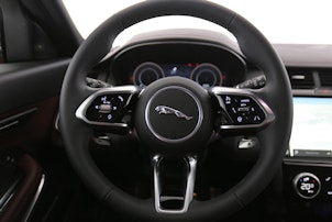 Vehicle image JAGUAR E-Pace 1.5 T 300e R-Dynamic SE AWD