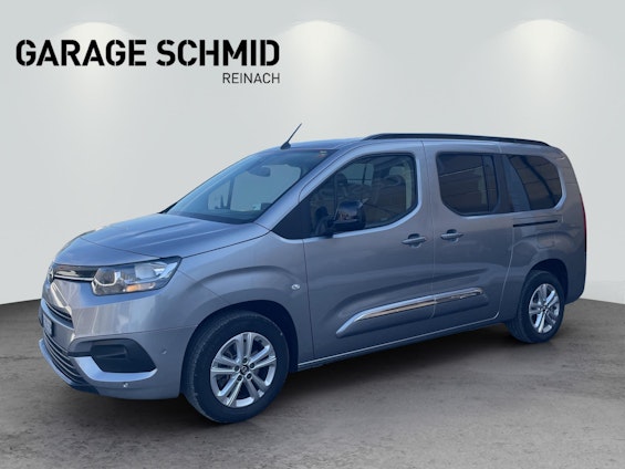 First vehicle image First vehicle image