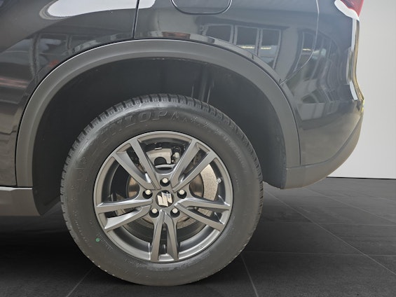 Vehicle image 16 Vehicle image 16