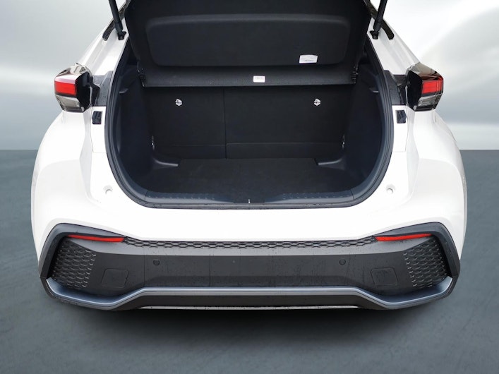 Vehicle image TOYOTA C-HR