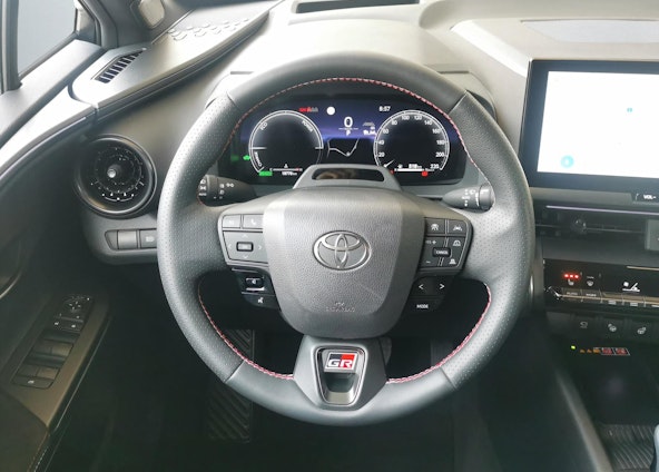 Vehicle image 4 Vehicle image 4