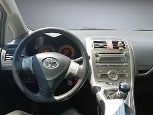 Toyota Auris 2.0 D-4D Style