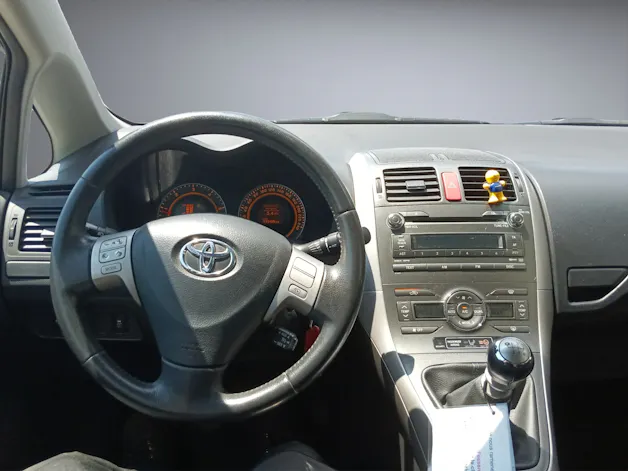 Toyota Auris 2.0 D-4D Style