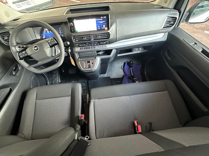 Vehicle image OPEL VIVARO